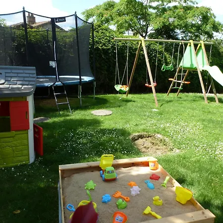 Holiday home La Colline Truffiere Sourzac